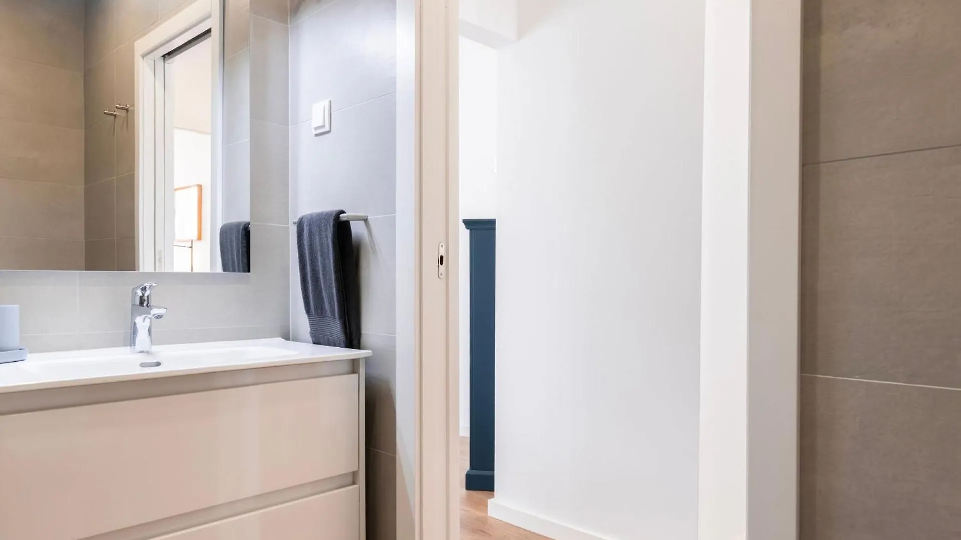 2Bdr Charming Apartment In Graca By Lovelystay Lisboa