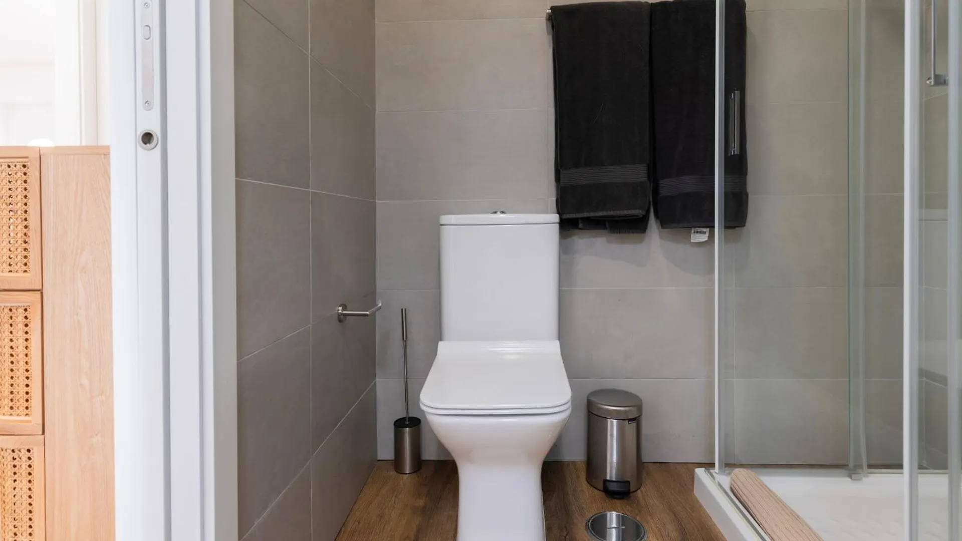 2Bdr Charming Apartment In Graca By Lovelystay Lisbon