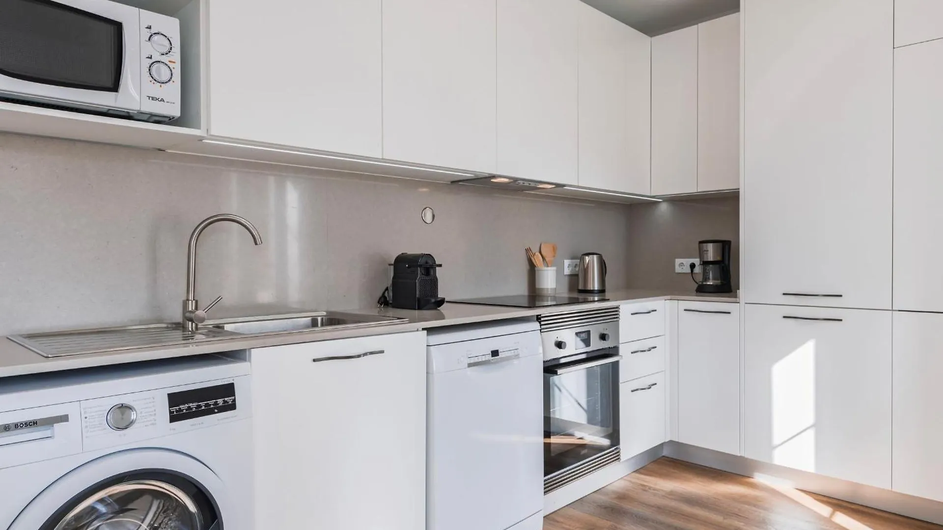 2Bdr Charming Apartment In Graca By Lovelystay Lisbon Portugal