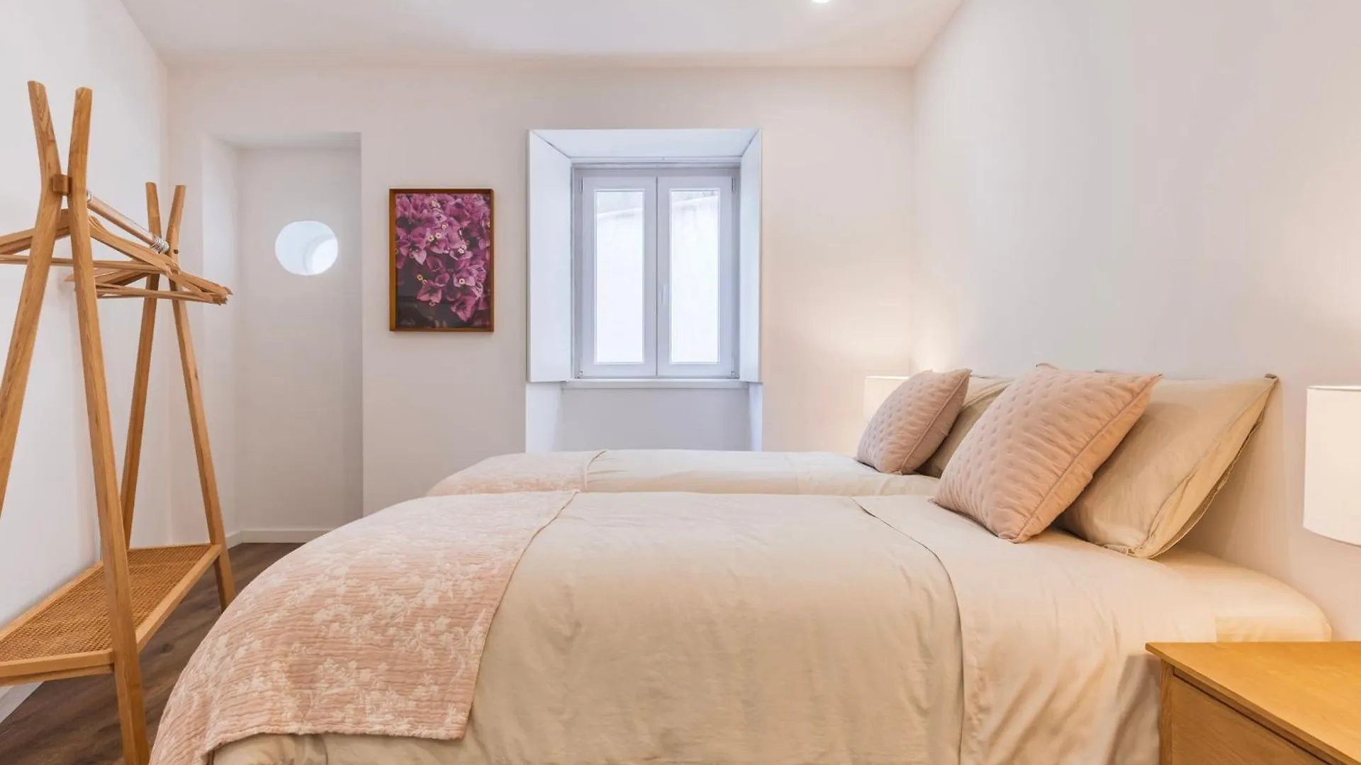 2Bdr Charming Apartment In Graca By Lovelystay Lisbon