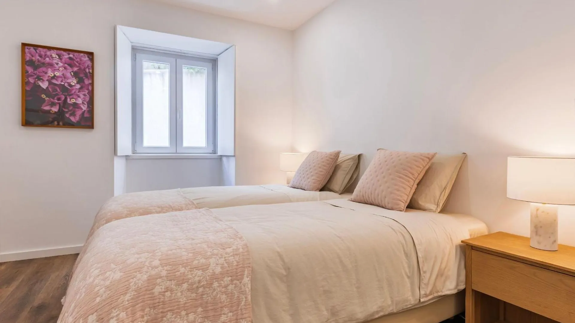 2Bdr Charming Apartment In Graca By Lovelystay Lisbona