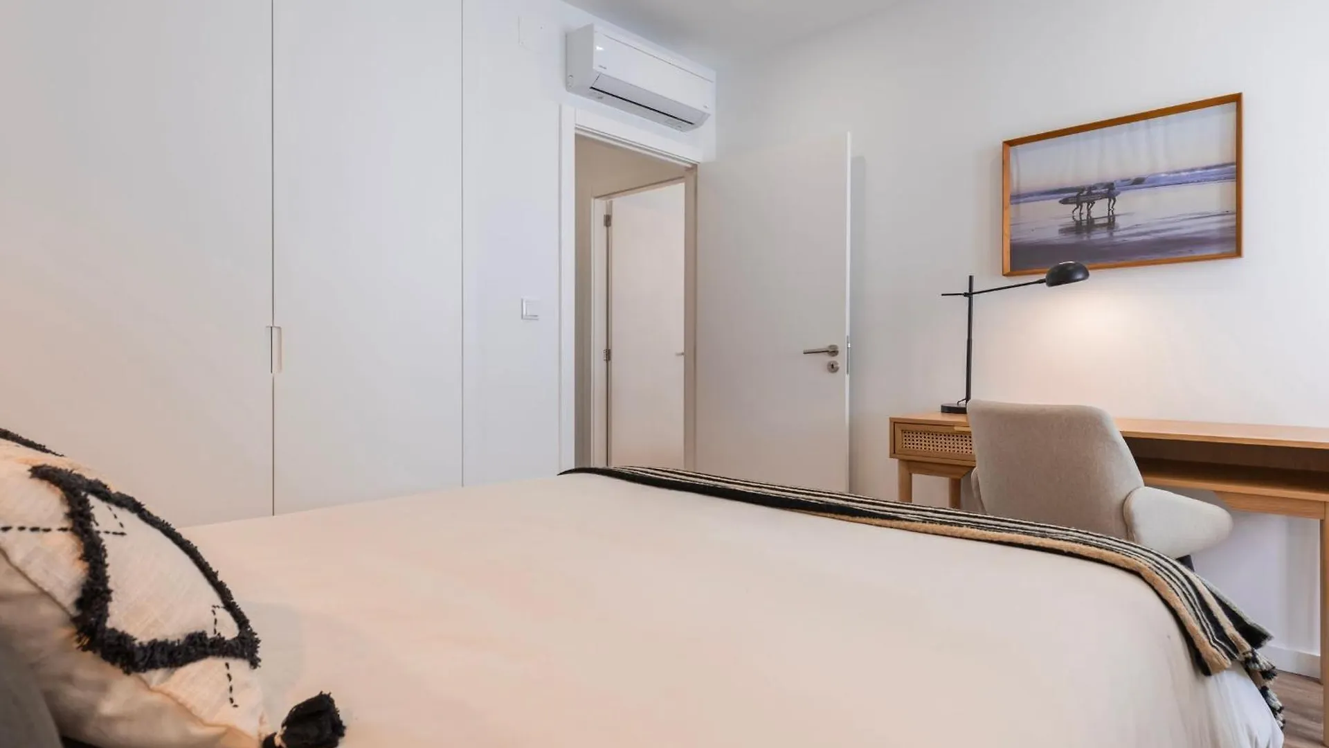 2Bdr Charming Apartment In Graca By Lovelystay Lisbon 0*,  Portugal